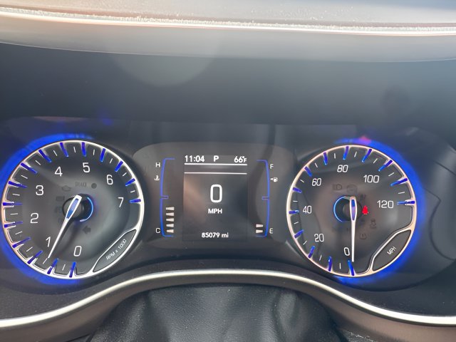 Certified 2018 Chrysler Pacifica Touring w/ Security Group FWD image 12