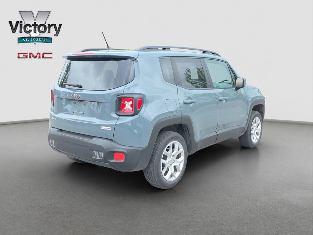 Used 2017 Jeep Renegade Latitude w/ Cold Weather Group AWD/4WD image 17