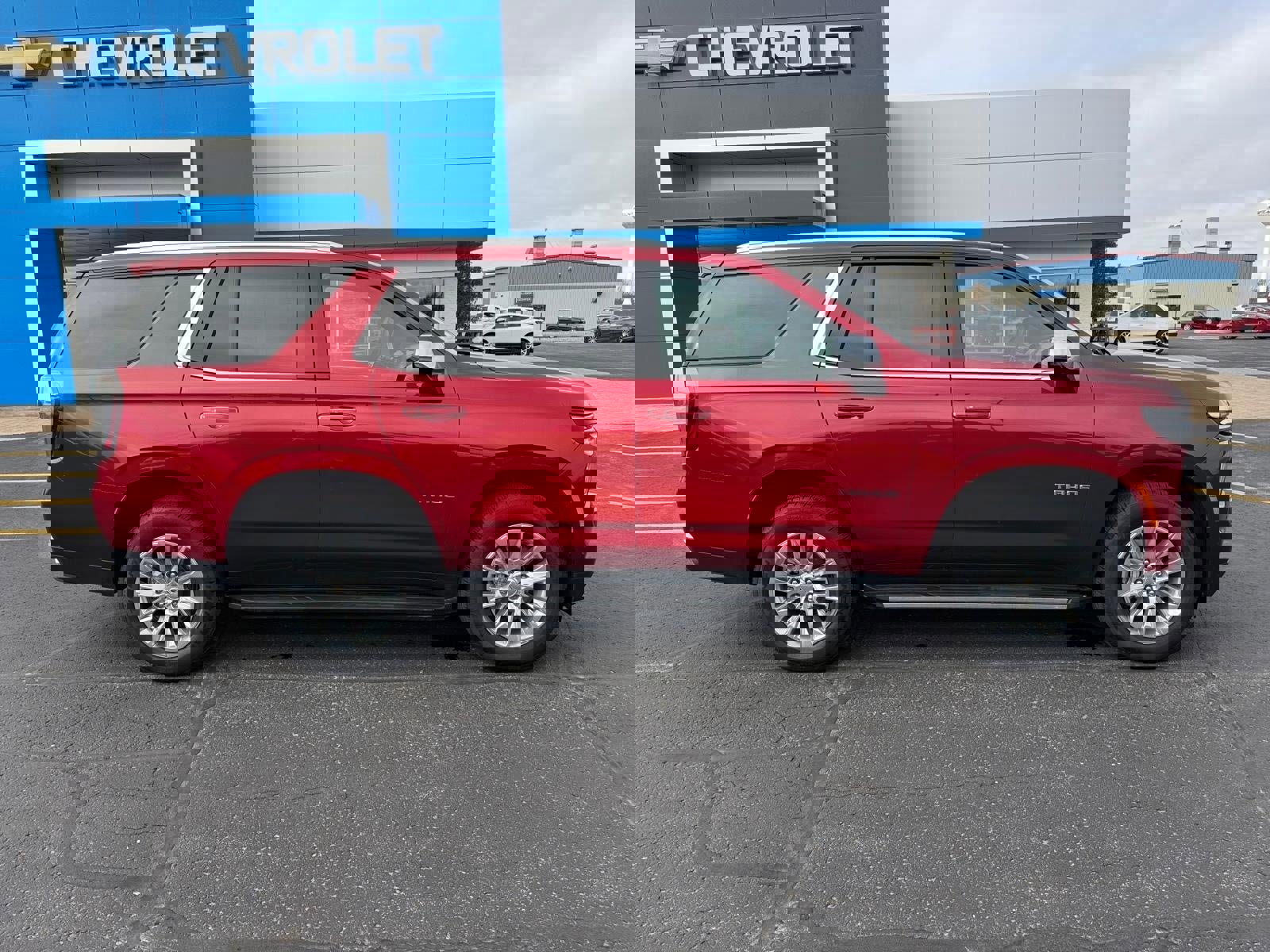 Used 2025 Chevrolet Tahoe Premier w/ Sun And Tow Package image 2