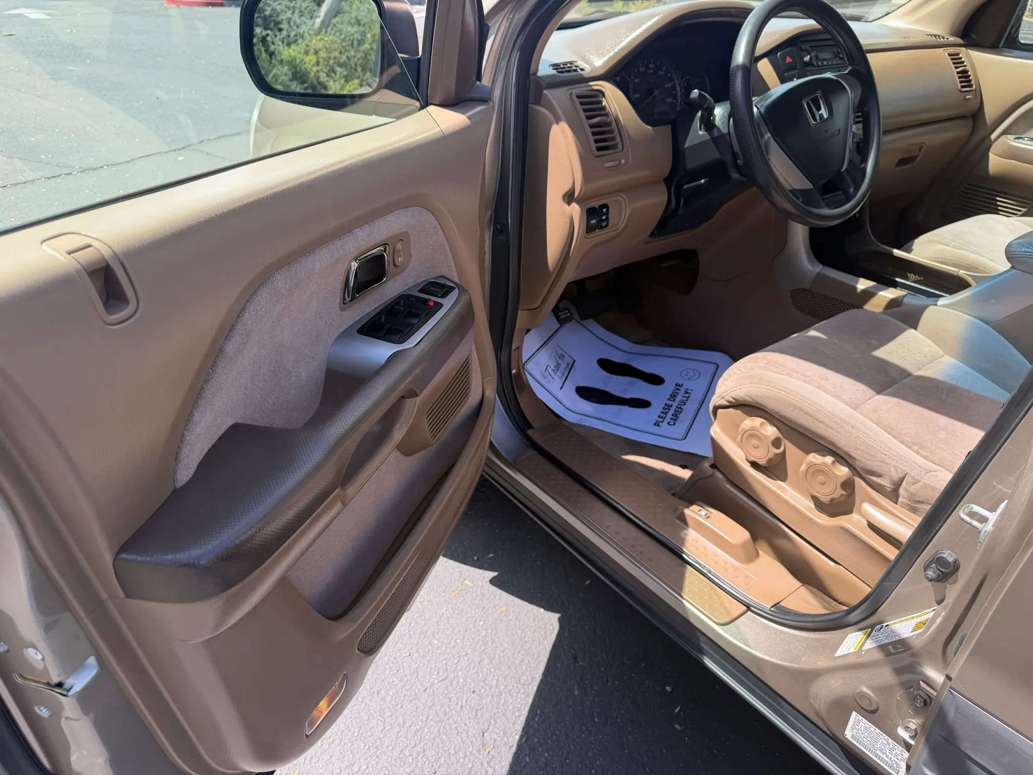 Used 2005 Honda Pilot LX image 9