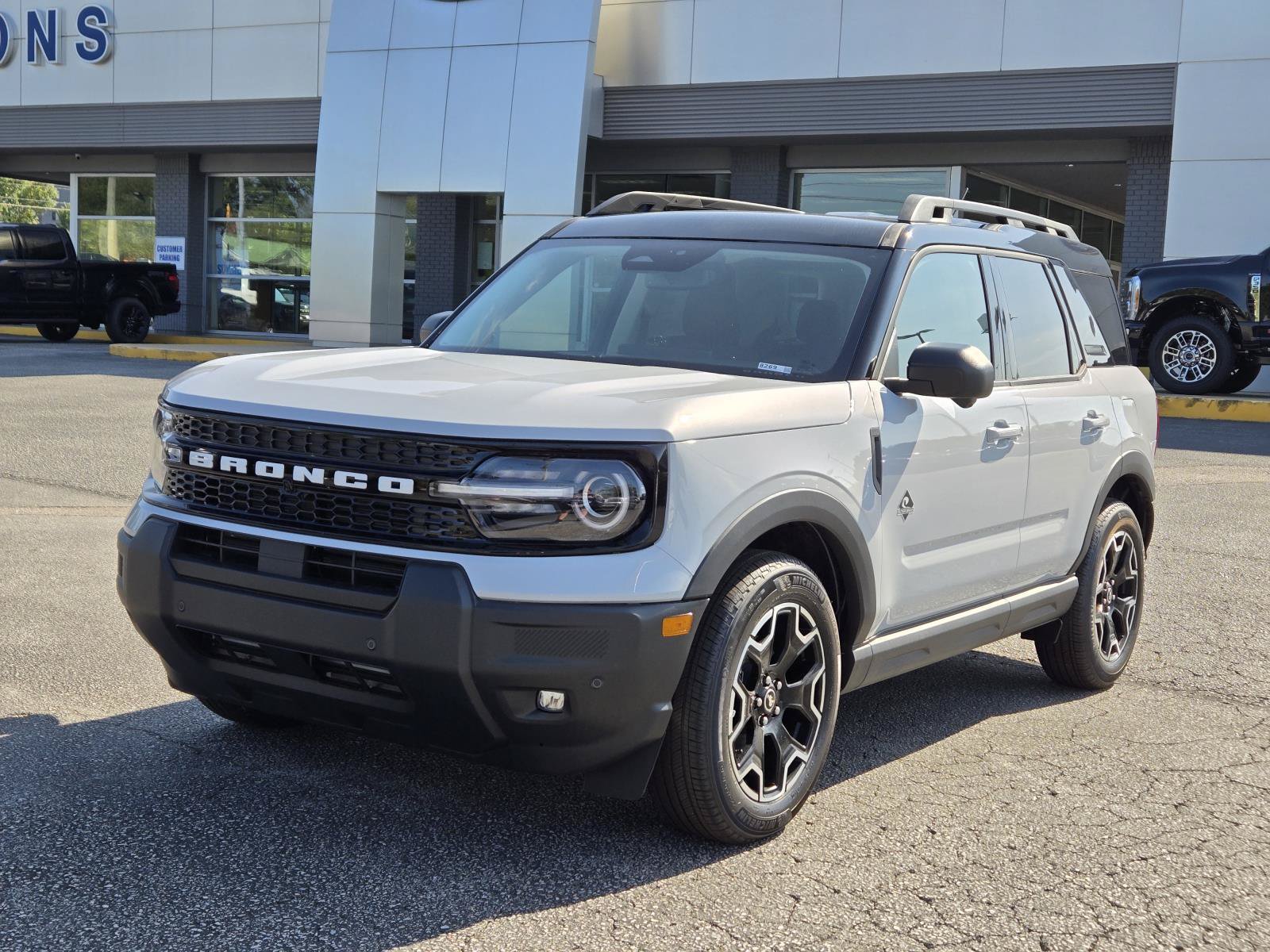 New 2026 Ford Bronco Sport Outer Banks w/ Outer Banks Tech Package+ AWD/4WD image 2
