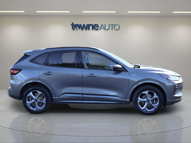 Certified 2023 Ford Escape ST-Line w/ Tech Pack #1 AWD/4WD image 8