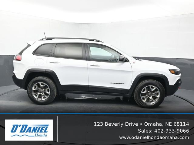 Used 2019 Jeep Cherokee Trailhawk w/ Cold Weather Group AWD/4WD image 7