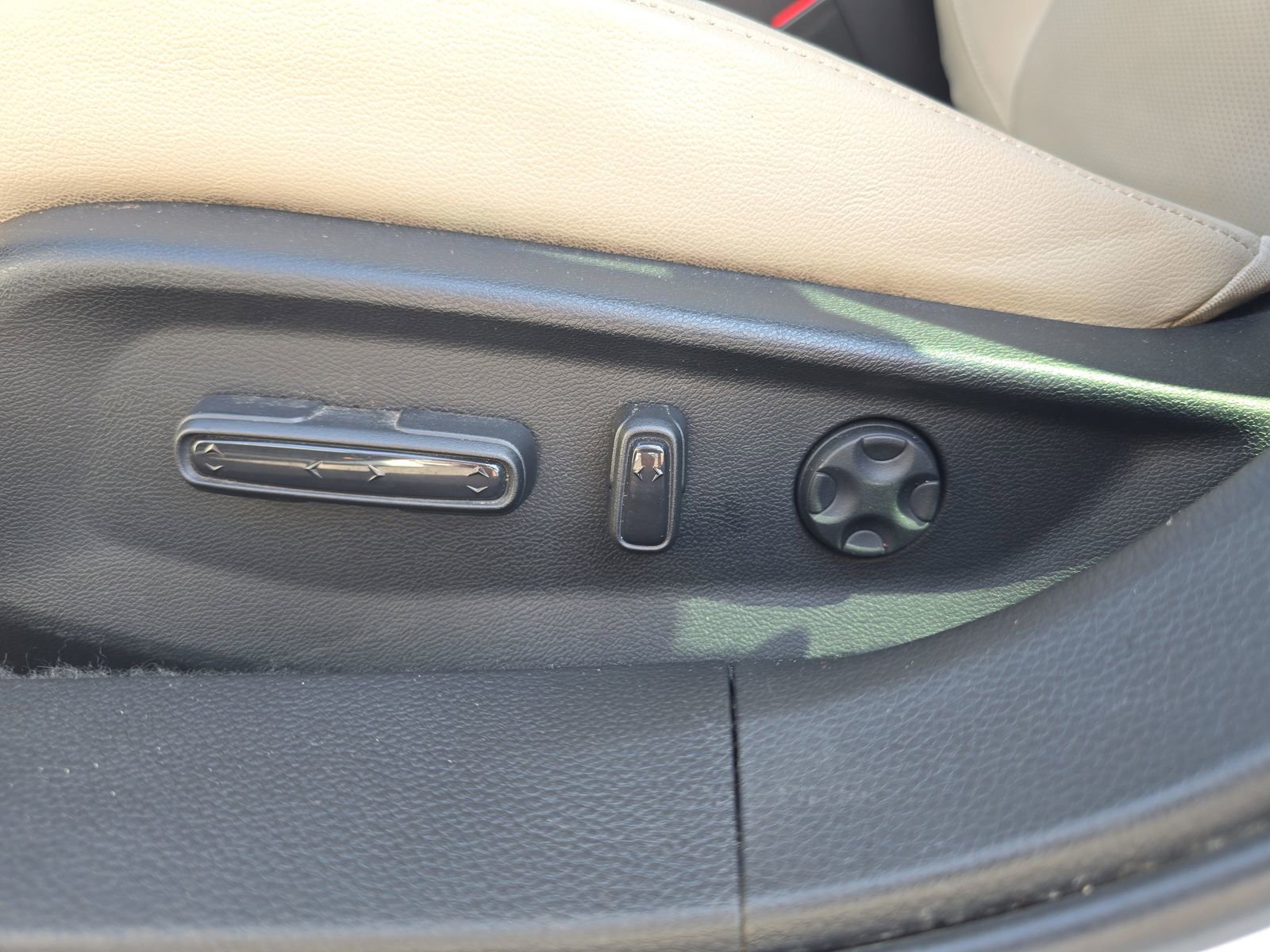 Used 2022 Honda Accord EX-L image 16