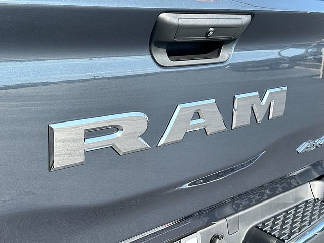 New 2026 RAM 1500 4x4 Crew Cab image 19