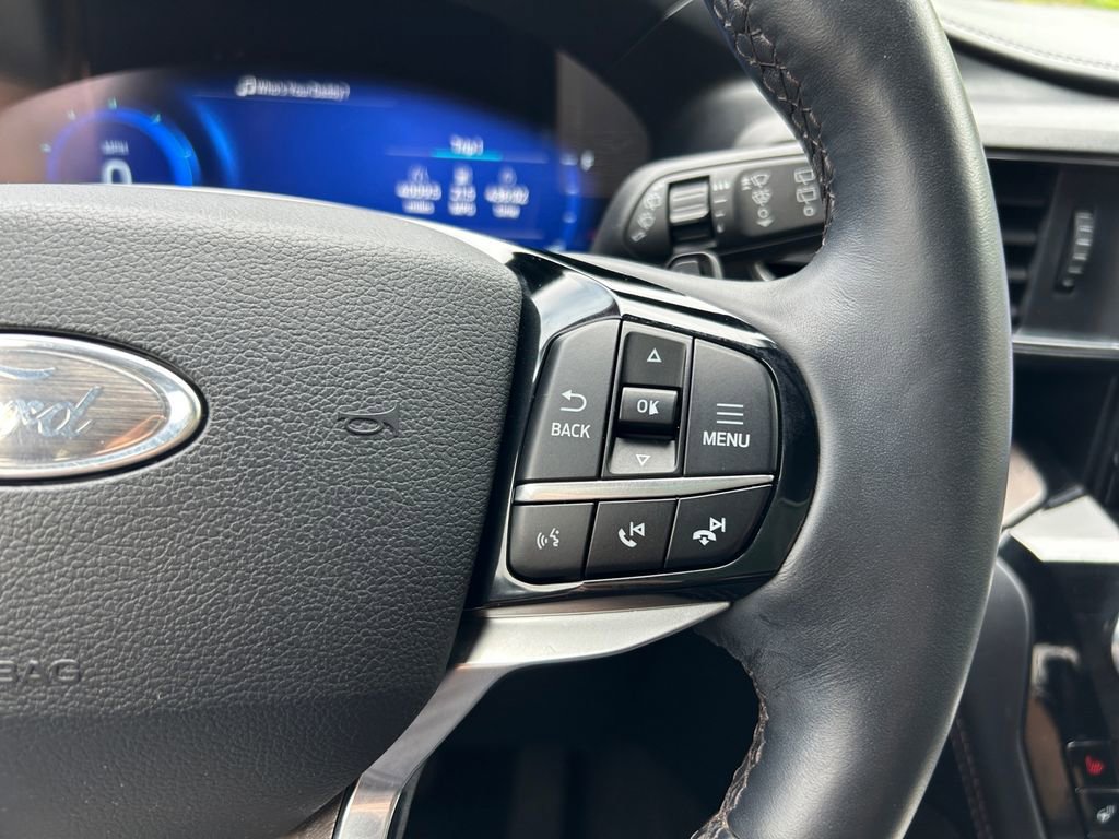 Used 2021 Ford Explorer Platinum w/ Equipment Group 601A image 18