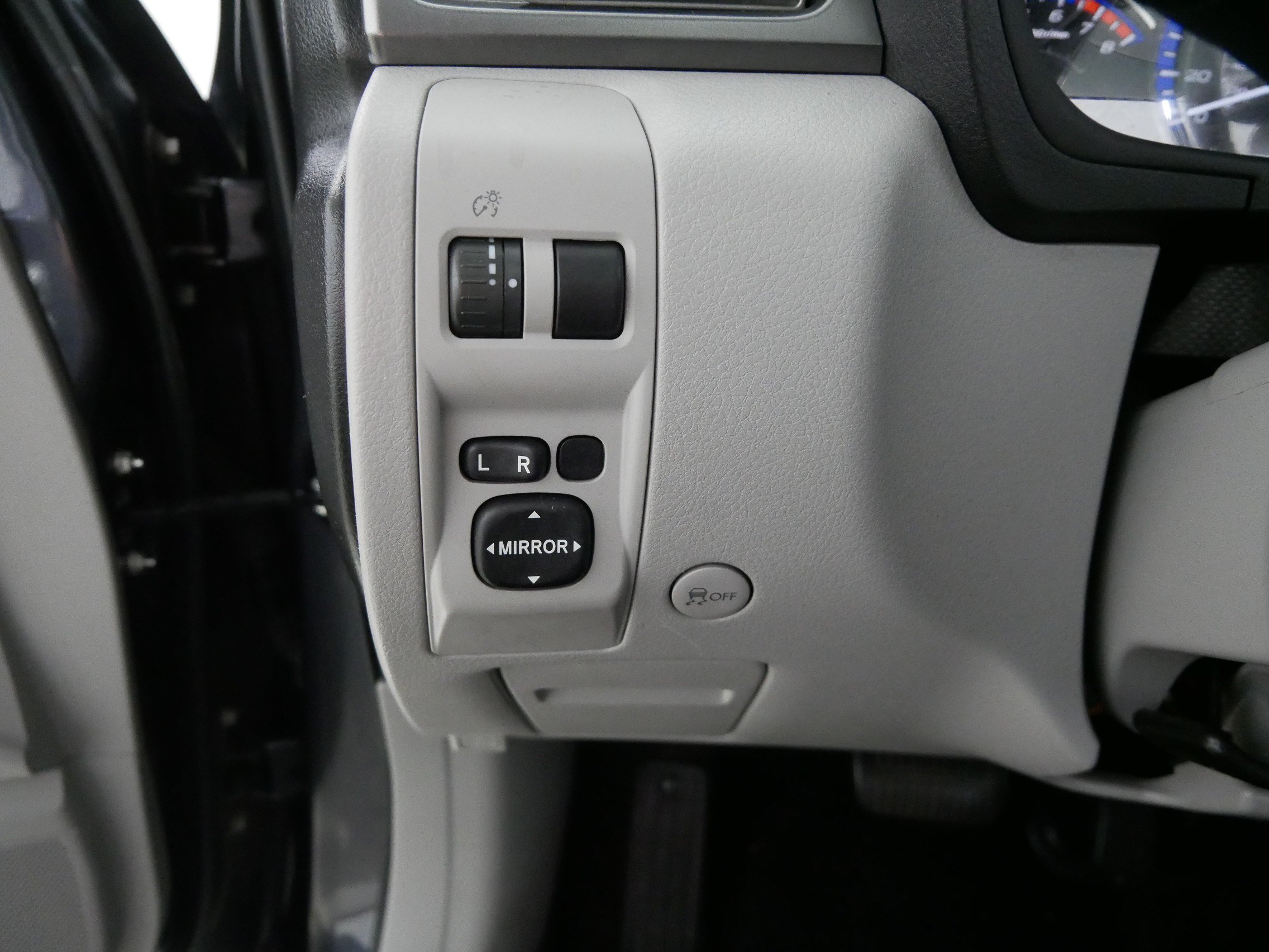 Used 2012 Subaru Forester 2.5X Limited AWD/4WD image 26