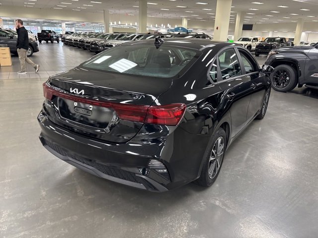 Used 2024 Kia Forte LXS image 7