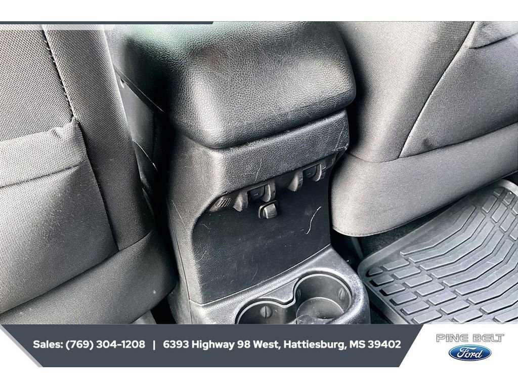 Used 2015 Jeep Wrangler Unlimited Sahara w/ Connectivity Group image 25