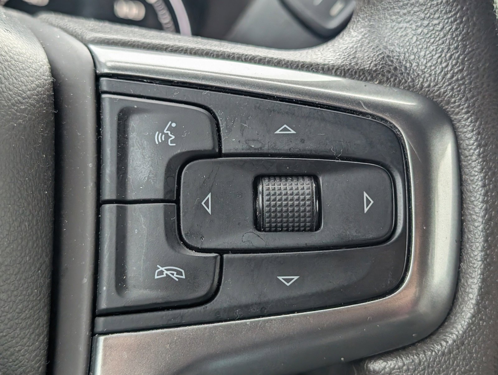 Used 2020 Chevrolet Silverado 1500 LT w/ Bed Protection Package image 14