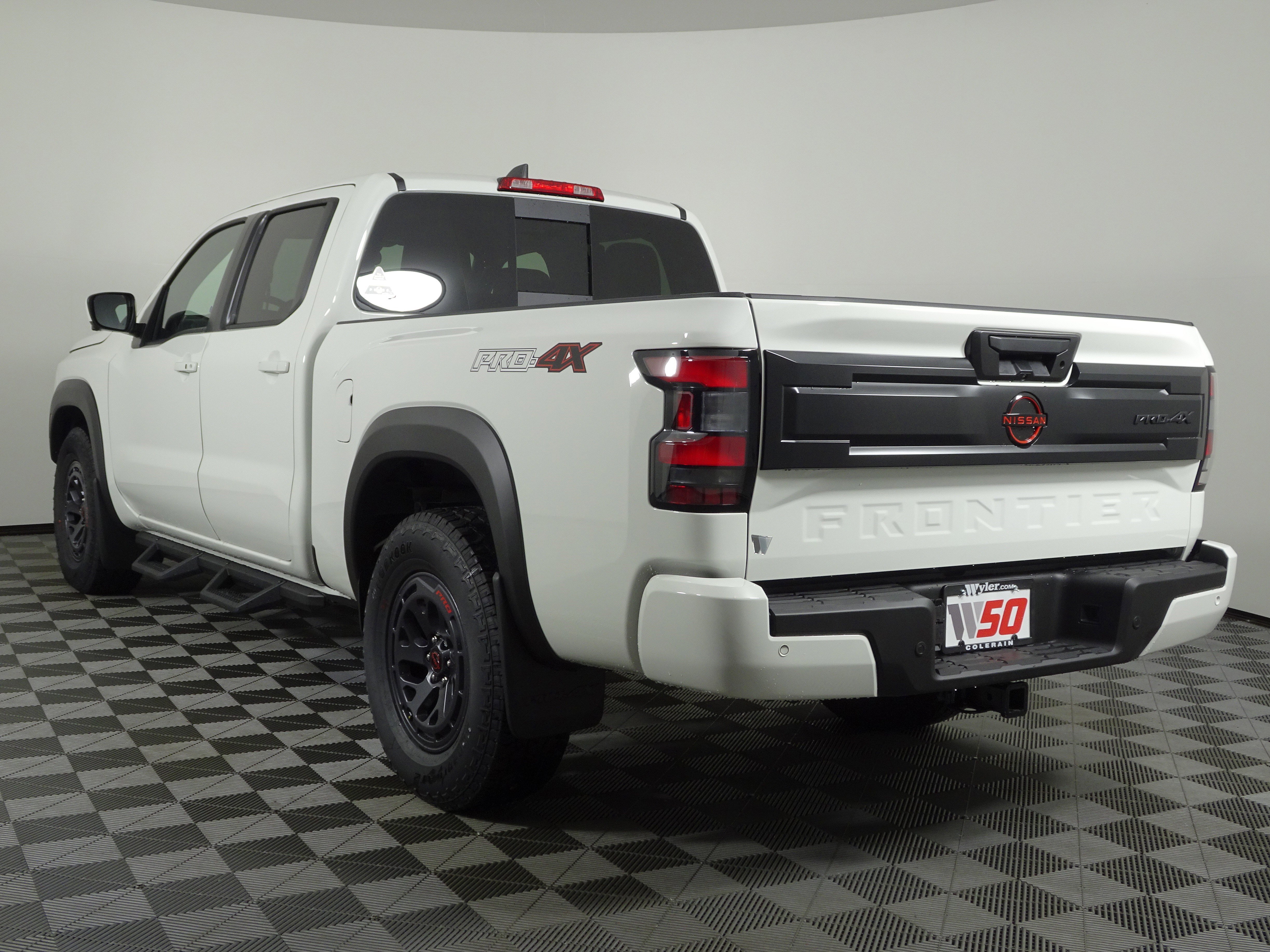 New 2026 Nissan Frontier PRO-4X image 16