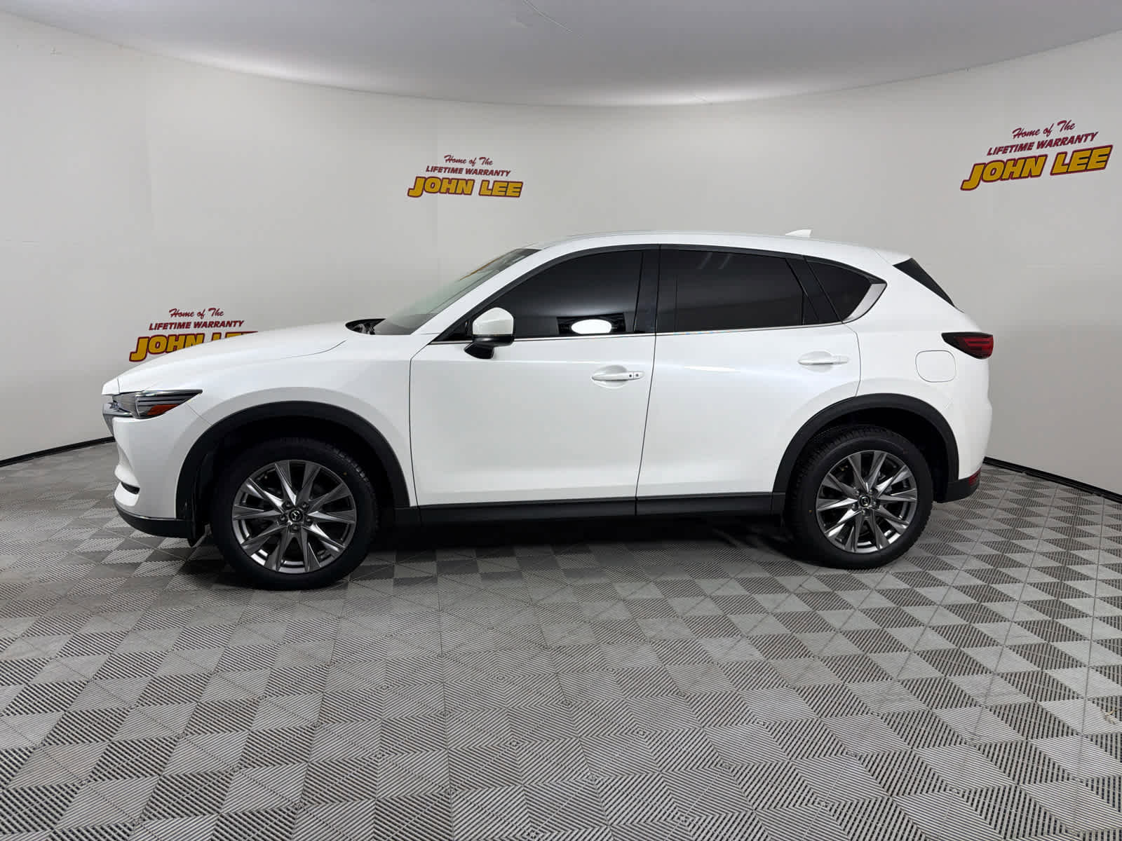 Used 2021 MAZDA CX-5 Grand Touring FWD image 2