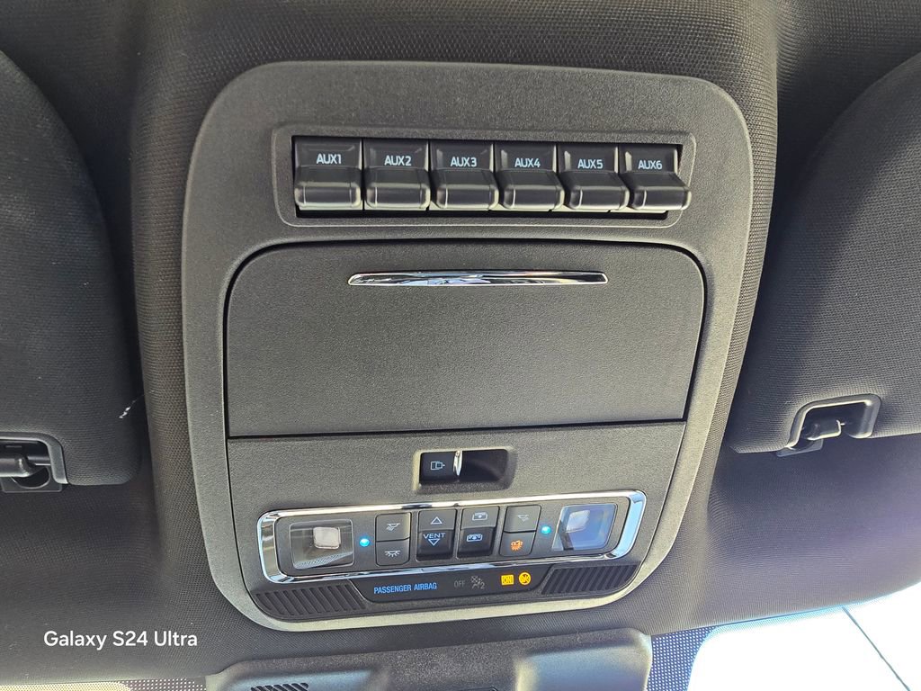 New 2026 Ford F250 Platinum w/ Tremor Off-Road Package image 38