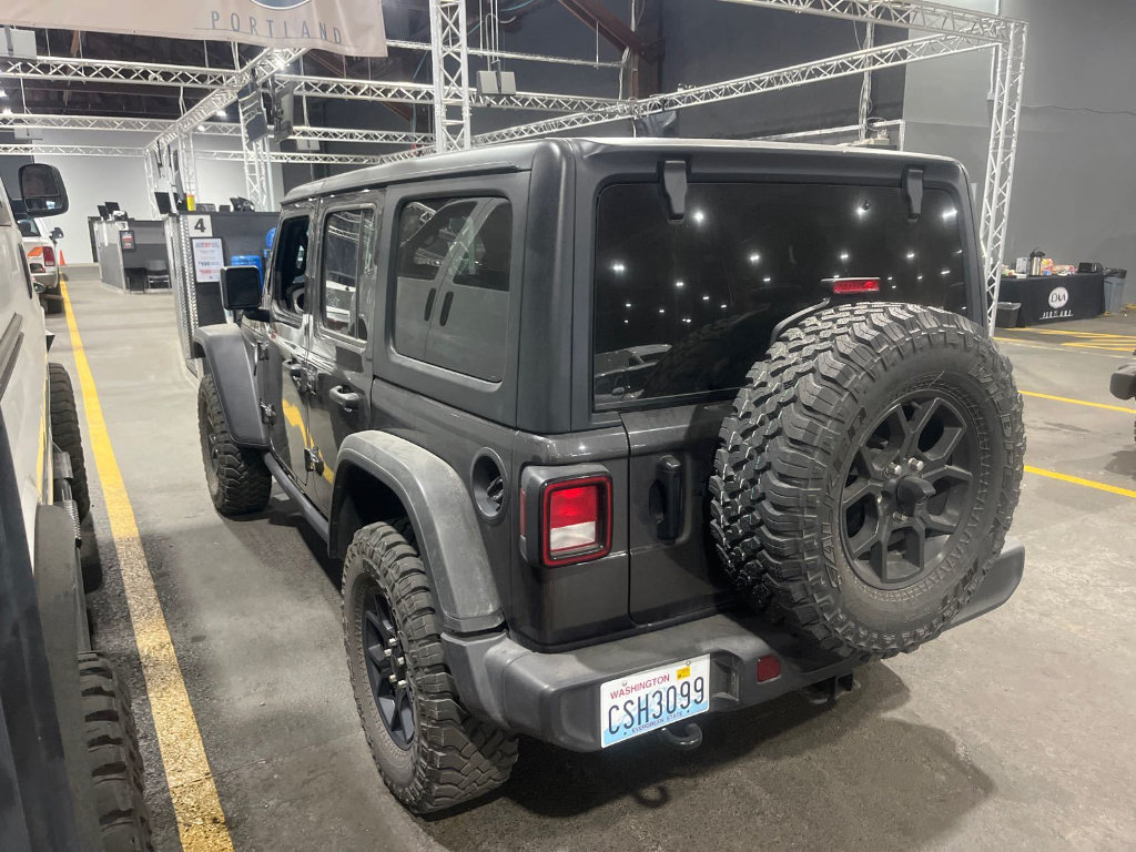 Used 2025 Jeep Wrangler Unlimited Sport AWD/4WD image 3