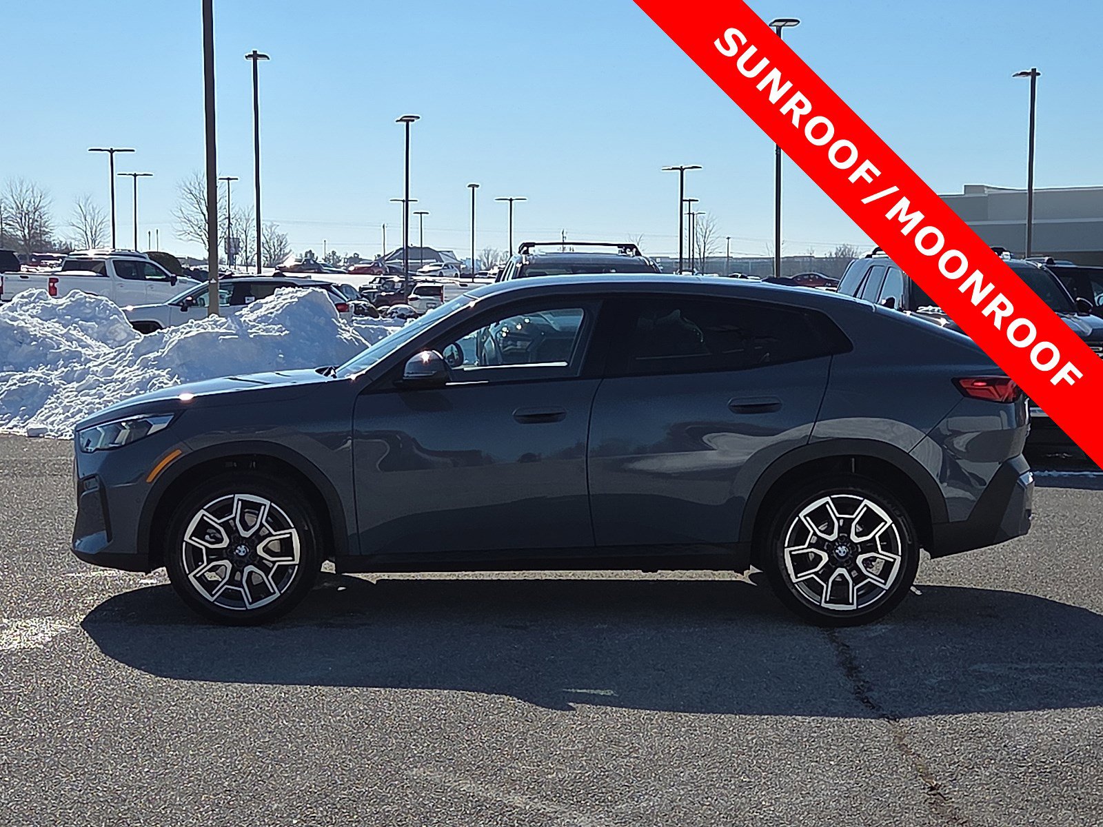 Used 2025 BMW X2 xDrive28i image 3