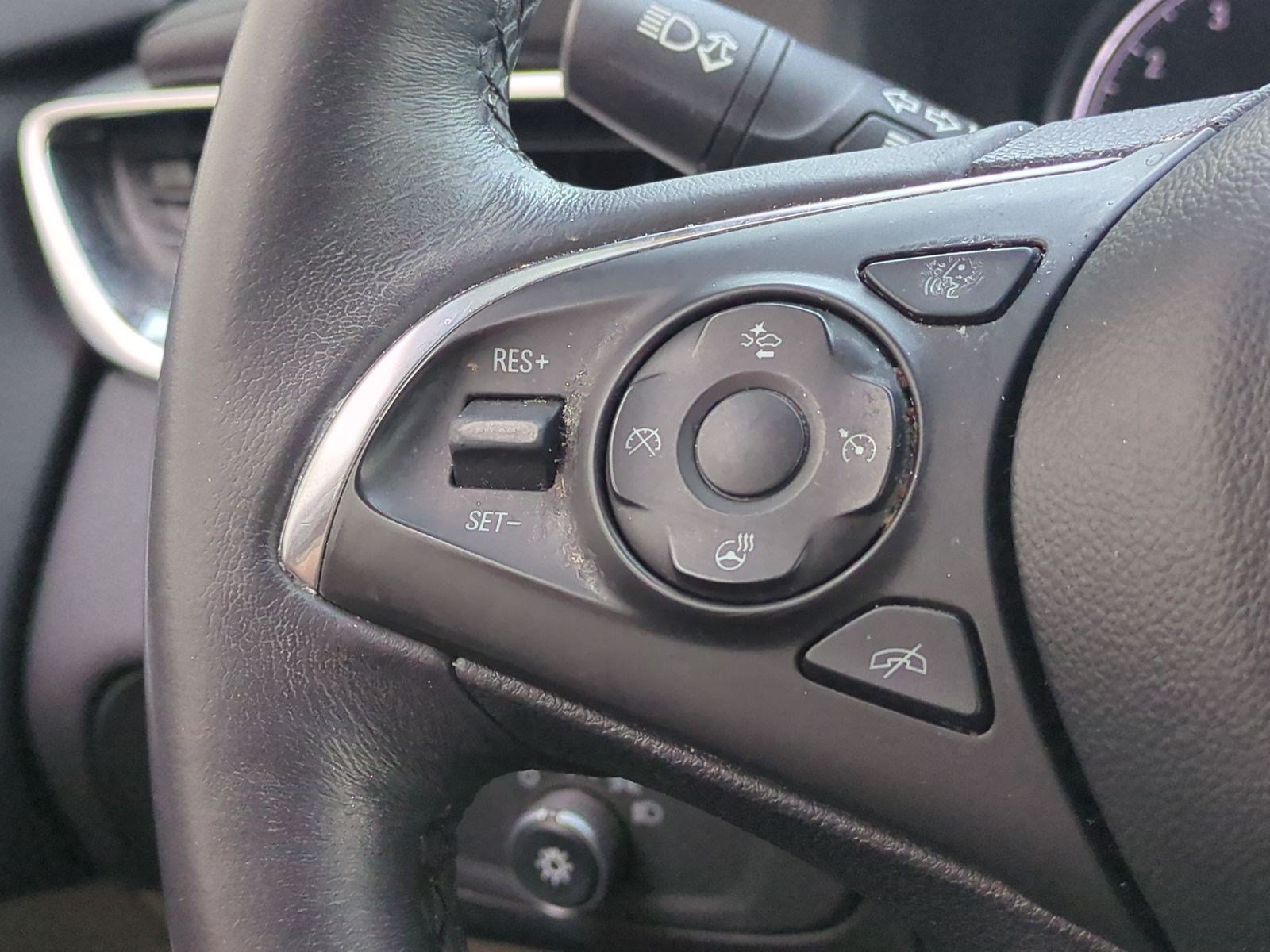 Used 2018 Buick Enclave Premium AWD/4WD image 18