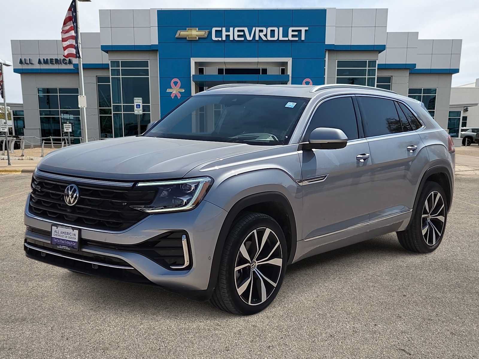Used 2024 Volkswagen Atlas Cross Sport SEL Premium R-Line AWD/4WD image 1