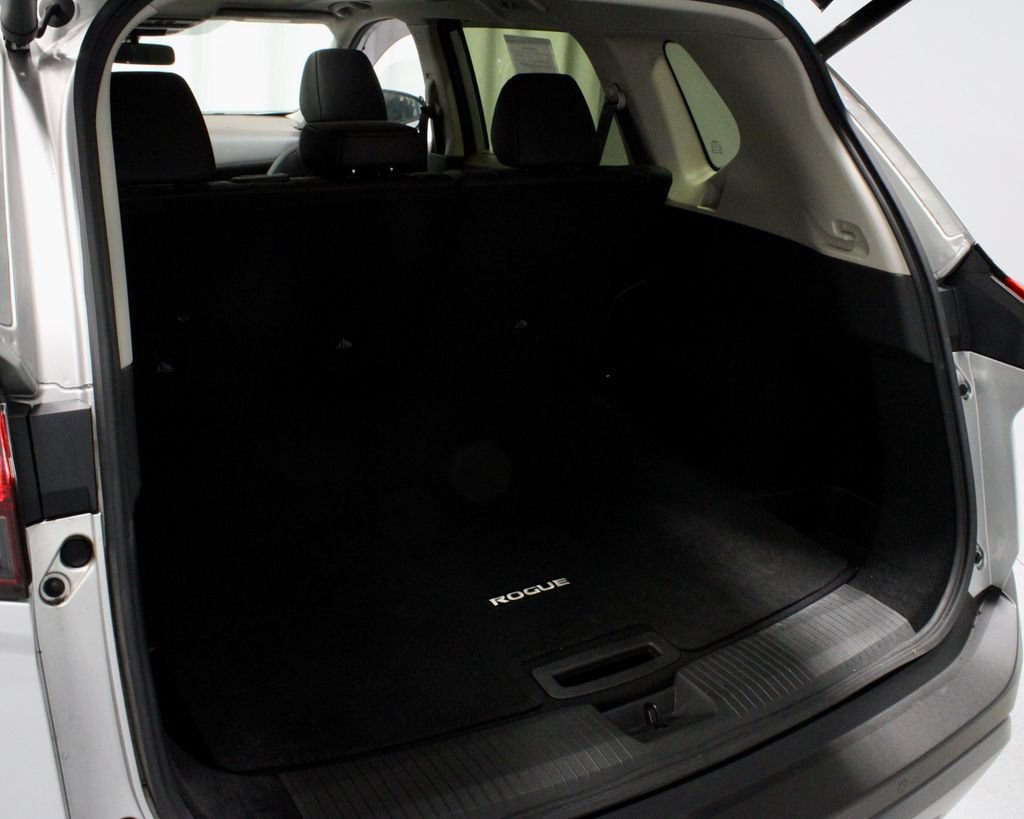 Certified 2023 Nissan Rogue SV w/ SV Premium B Package AWD/4WD image 12