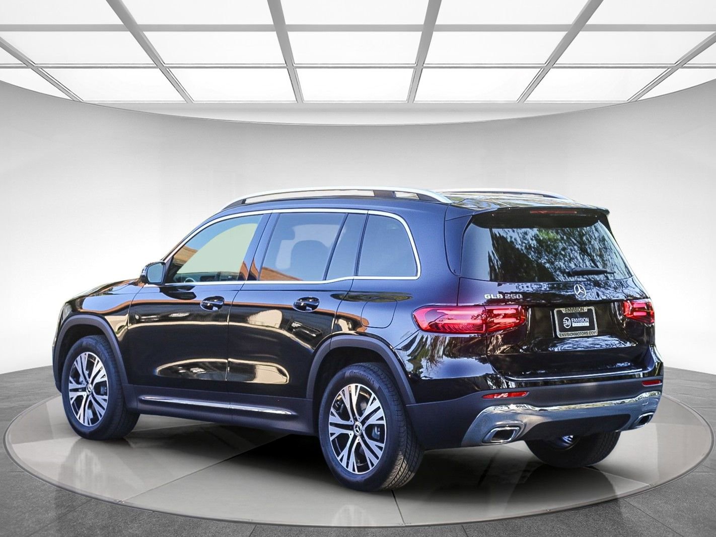 Certified 2026 Mercedes-Benz GLB 250 image 2