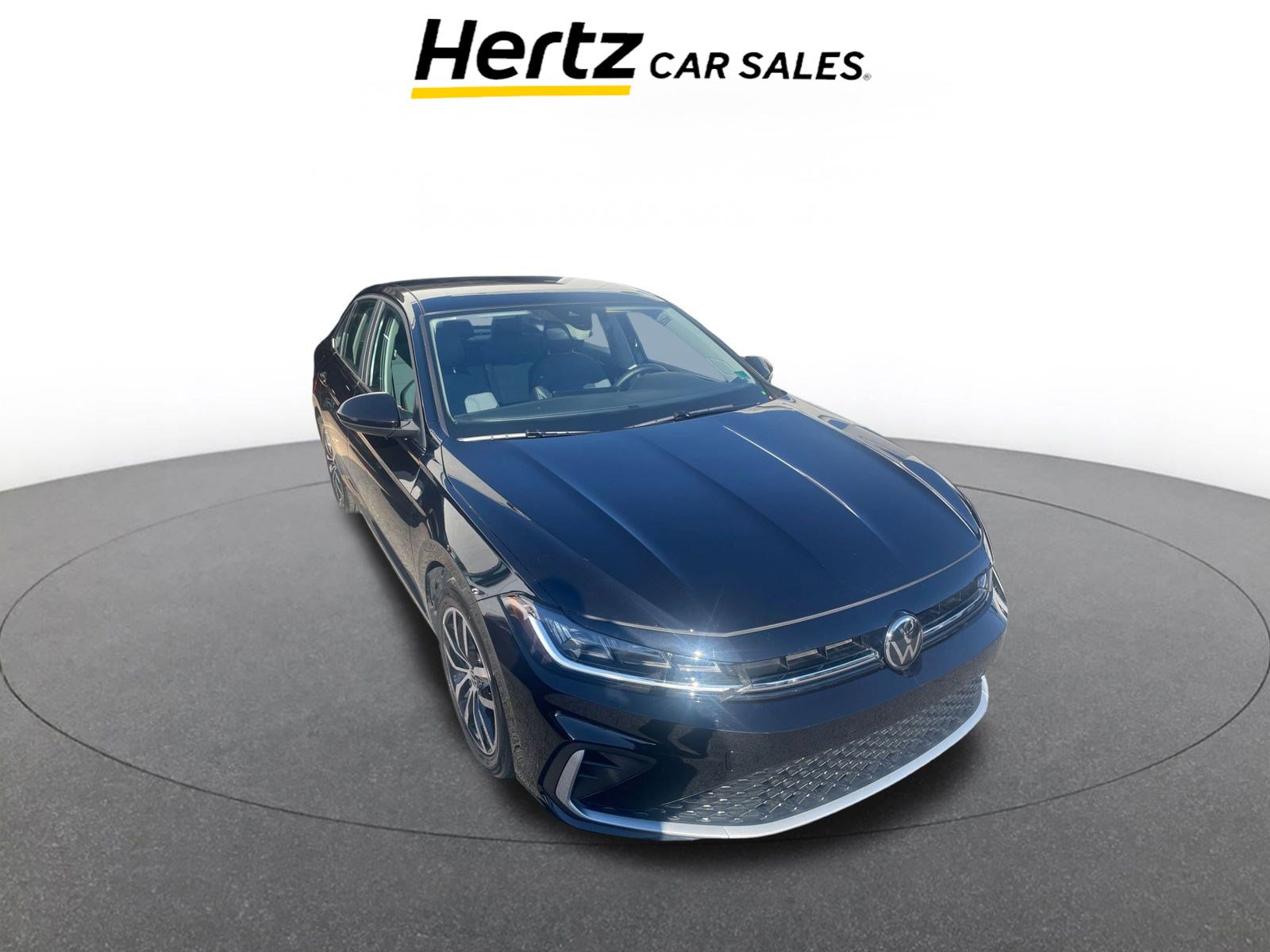 Used 2025 Volkswagen Jetta SE image 1