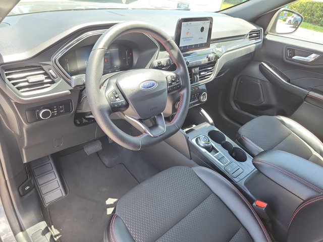 Certified 2025 Ford Escape ST-Line FWD image 16