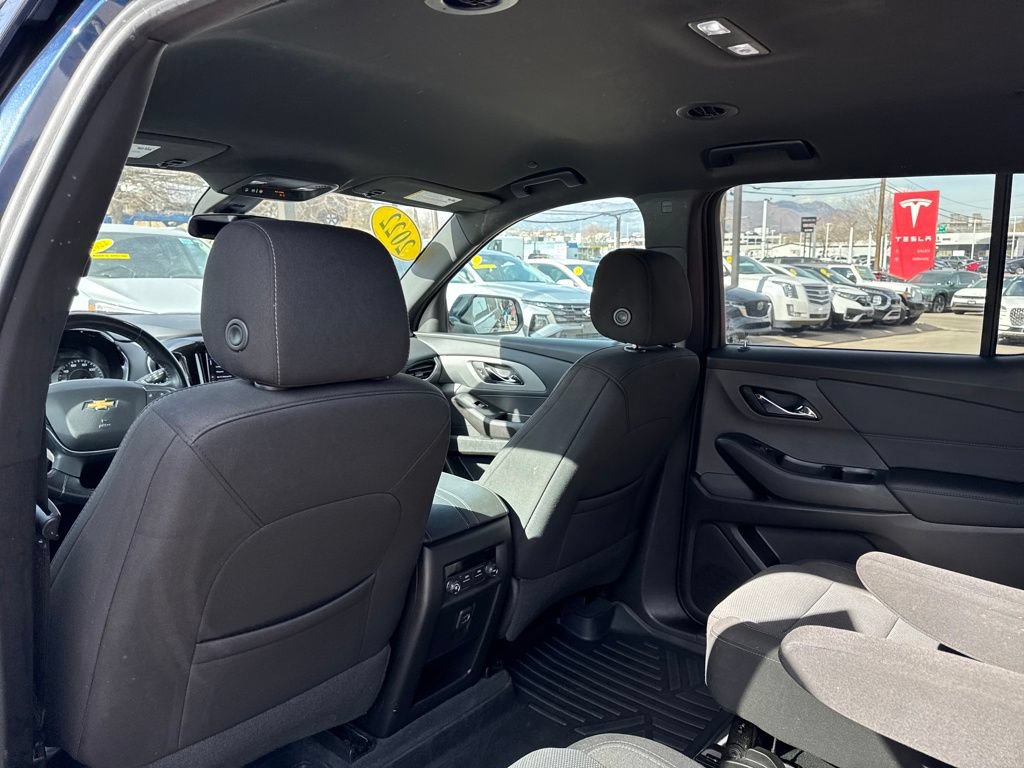 Used 2022 Chevrolet Traverse LT FWD image 27