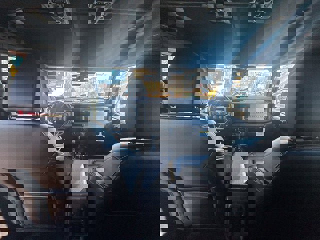 Used 2025 Ford Bronco Outer Banks image 14
