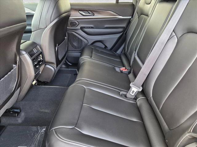 New 2026 Jeep Grand Cherokee Limited AWD/4WD image 14
