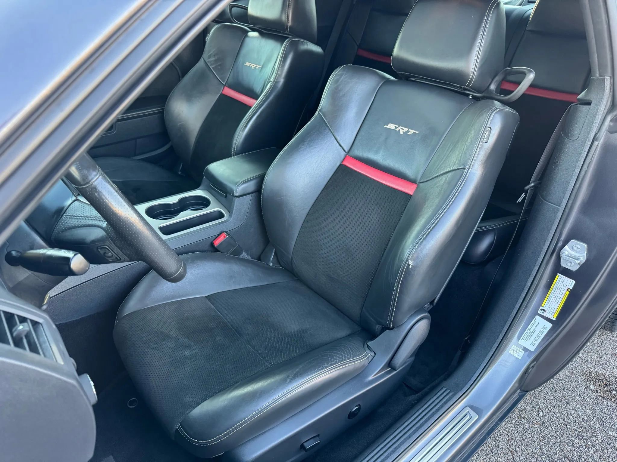 Used 2014 Dodge Challenger SRT8 w/ Harman/Kardon Audio Group image 26