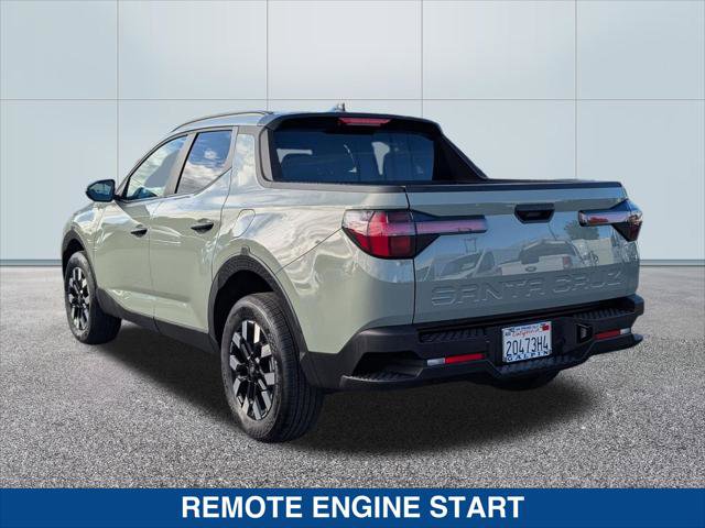 Used 2025 Hyundai Santa Cruz SEL FWD image 3