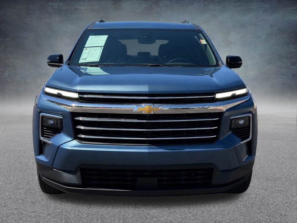 Certified 2024 Chevrolet Traverse LT w/ Trailering Package FWD image 9