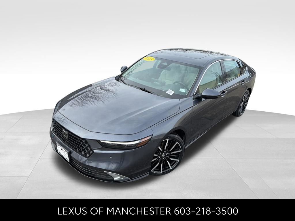 Used 2023 Honda Accord Touring image 1
