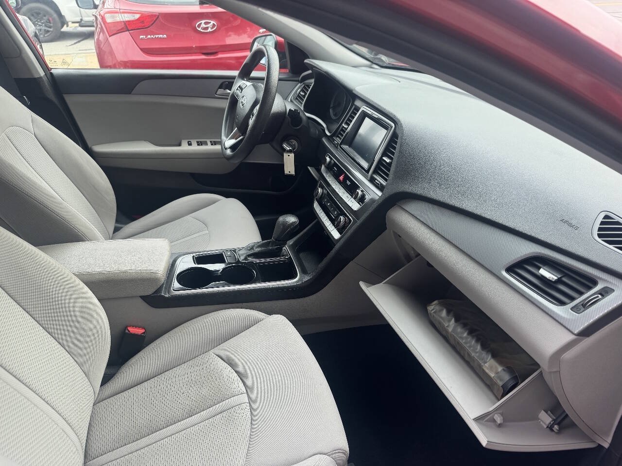 Used 2018 Hyundai Sonata SE FWD image 21