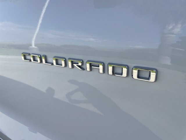 Used 2023 Chevrolet Colorado Trail Boss w/ Technology Package AWD/4WD image 31