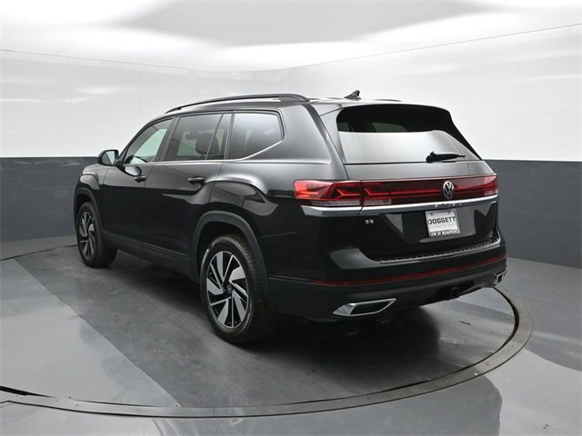 New 2026 Volkswagen Atlas SE image 5