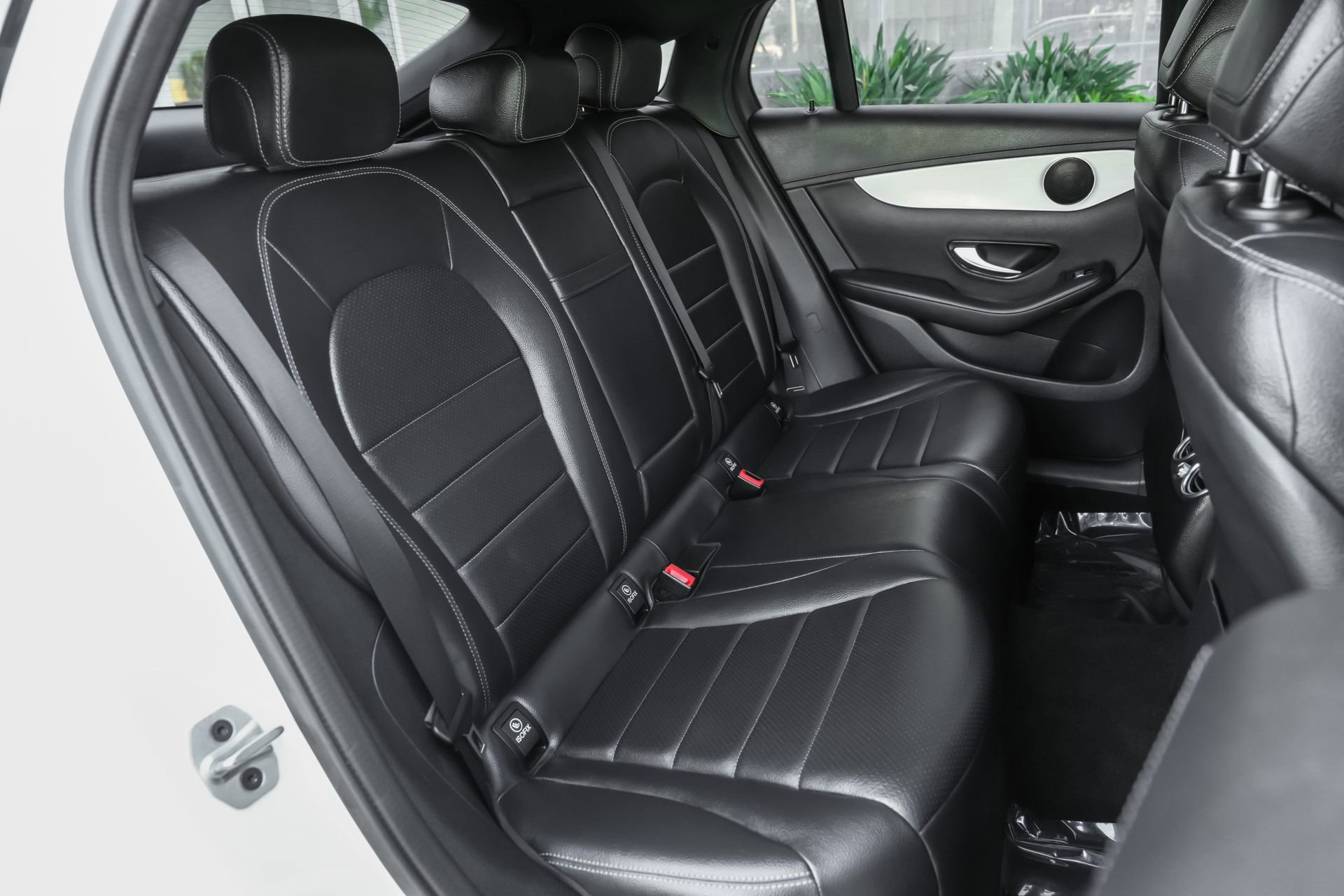 Used 2023 Mercedes-Benz GLC 300 4MATIC Coupe image 38