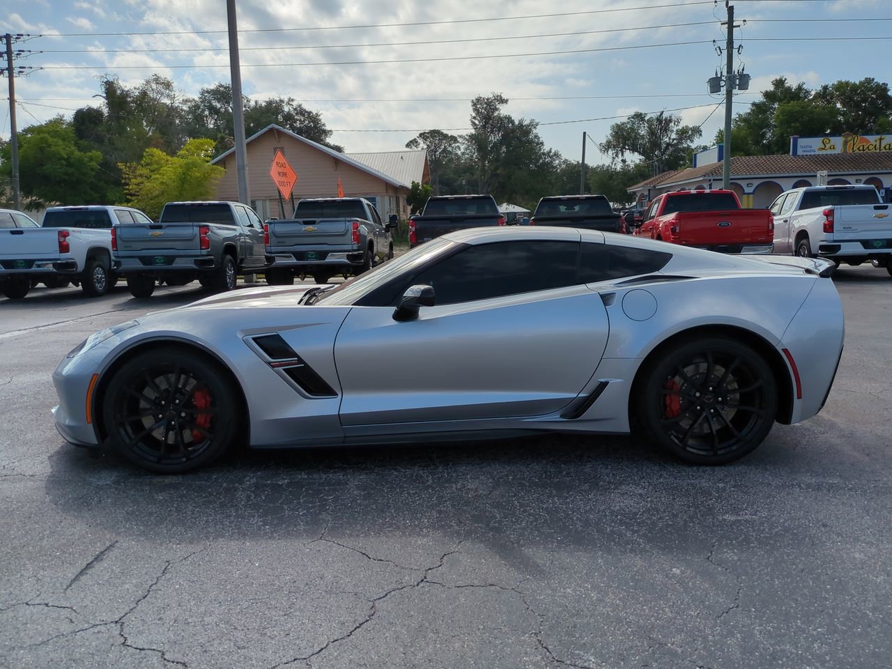 Used 2019 Chevrolet Corvette Grand Sport w/ Carbon Flash Badge Package RWD image 7