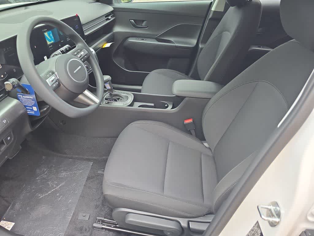New 2027 Hyundai Kona SE FWD image 16