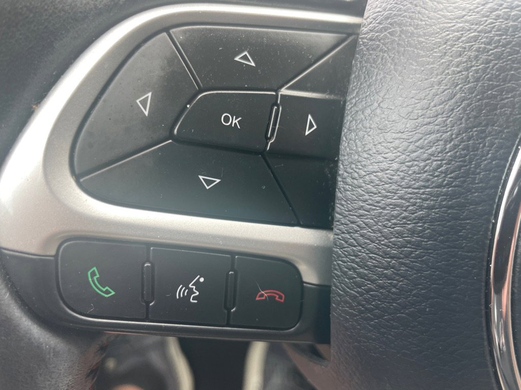 Used 2020 Jeep Compass Limited image 22