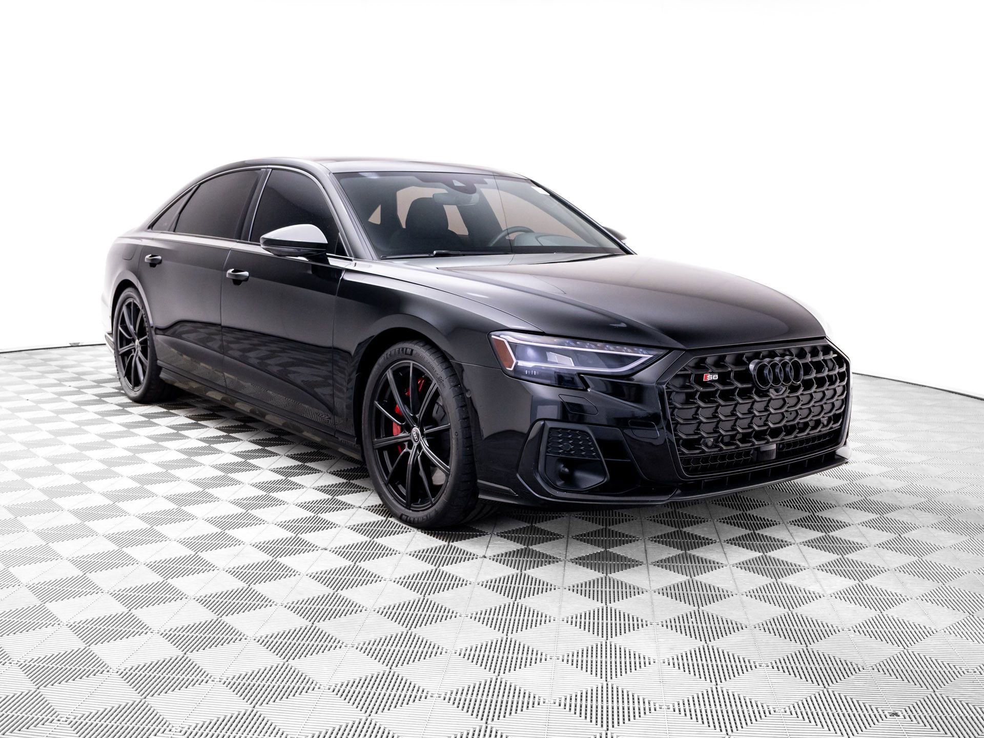 Used 2023 Audi S8 w/ S8 Executive Package AWD/4WD image 8