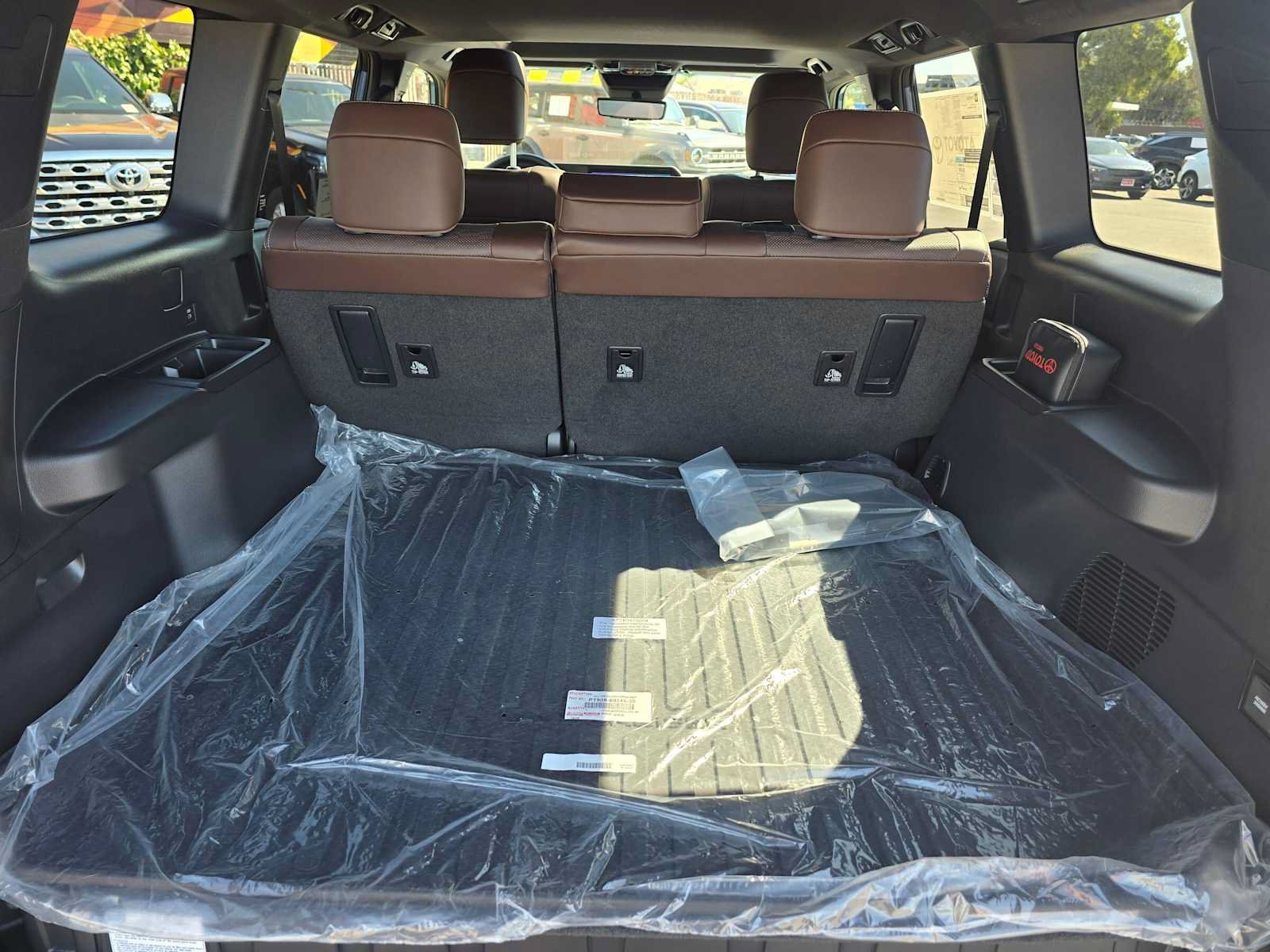 New 2027 Toyota Land Cruiser w/ Premium Package AWD/4WD image 14