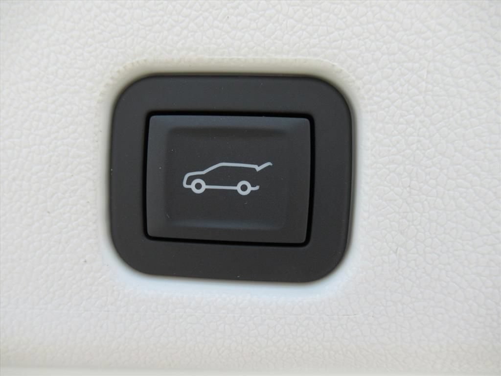 New 2026 Buick Enclave Avenir w/ Super Cruise Package FWD image 38