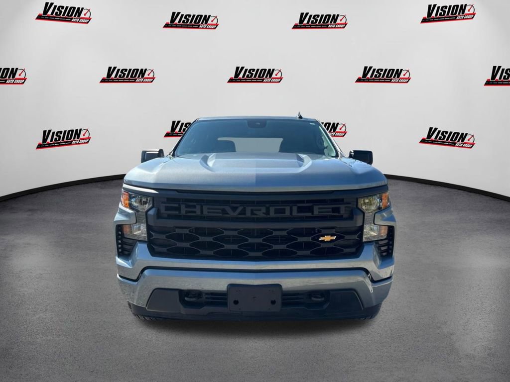 Used 2023 Chevrolet Silverado 1500 Custom image 2