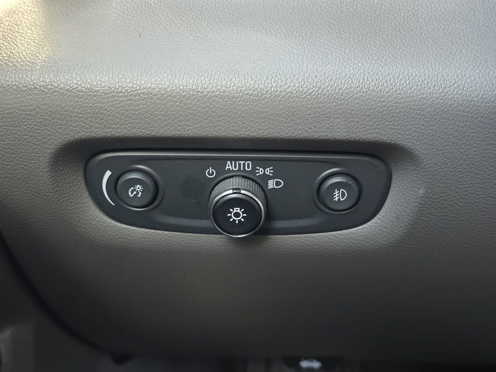 Used 2020 Chevrolet Traverse LT AWD/4WD image 23
