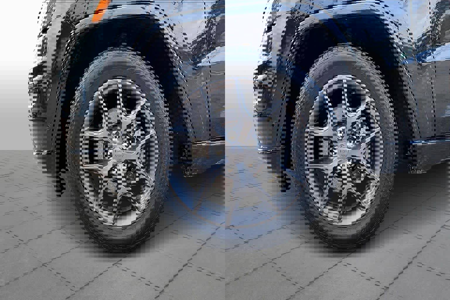 Used 2021 Jeep Grand Cherokee 80th Anniversary w/ Quick Order Package 28K 80th image 16