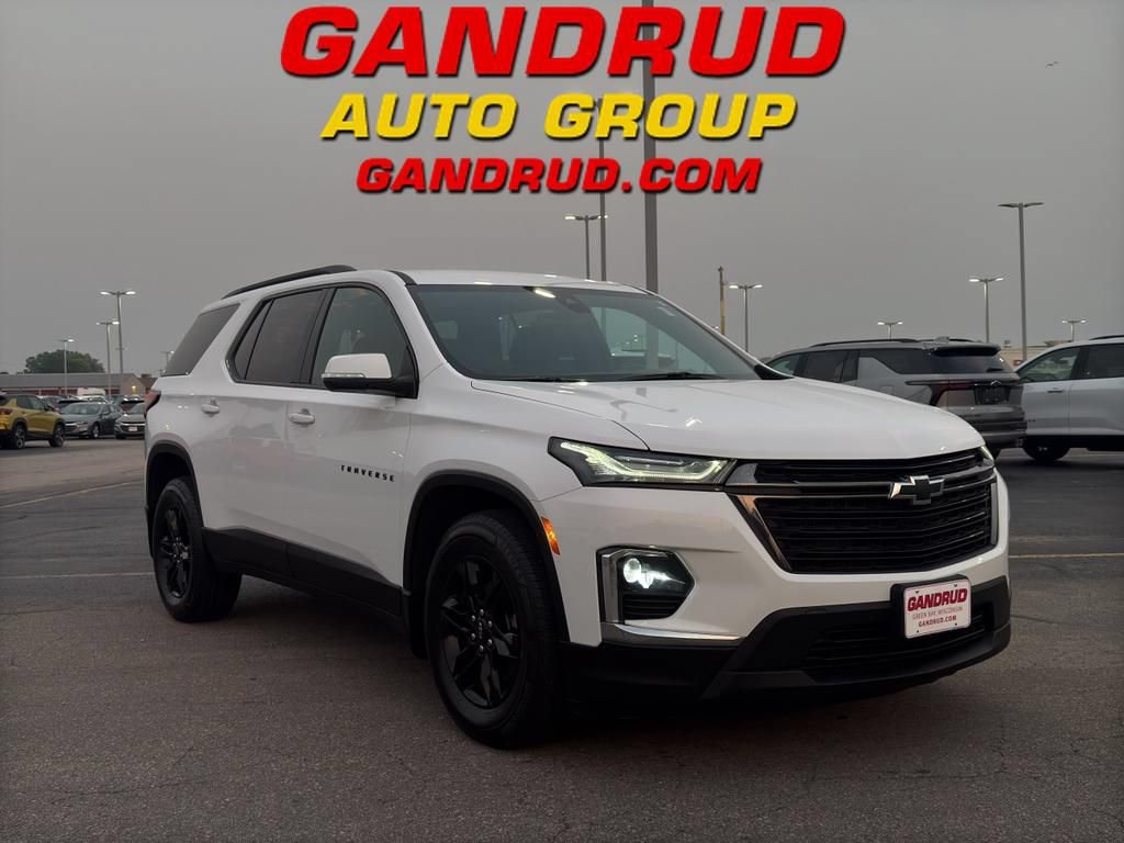 Used 2022 Chevrolet Traverse LT w/ Midnight/Sport Edition