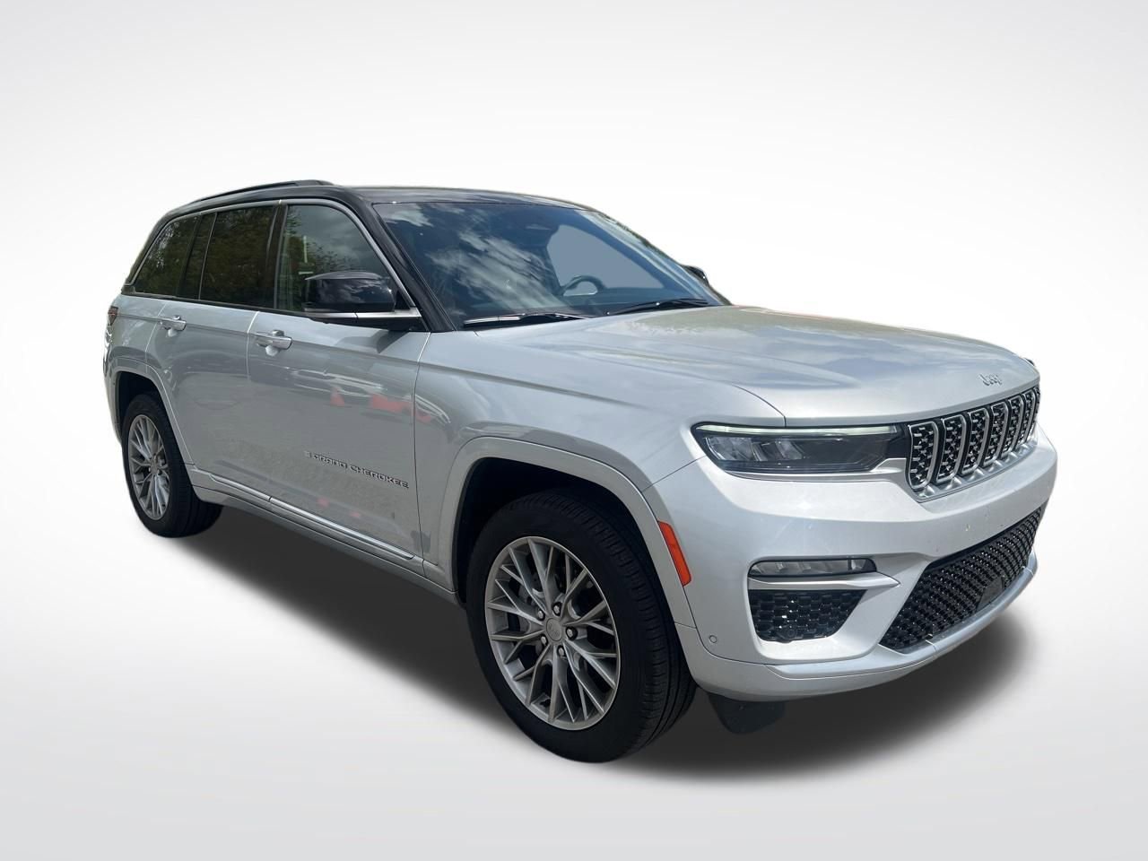 Used 2025 Jeep Grand Cherokee Summit image 9