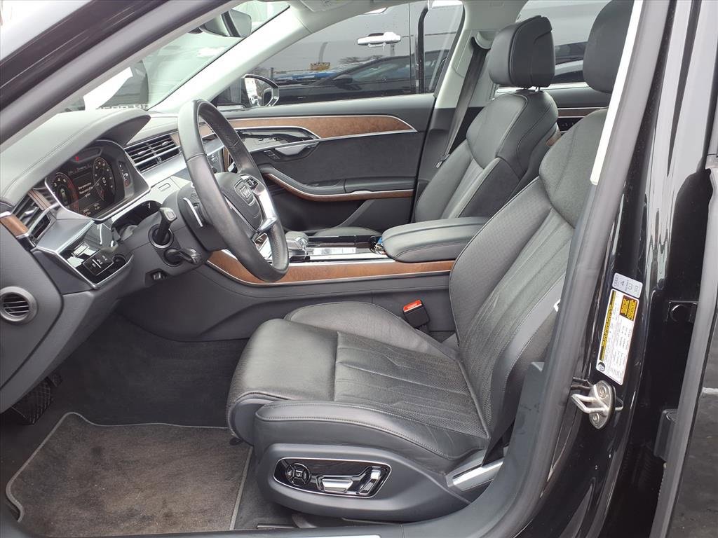 Used 2022 Audi A8 L 3.0T w/ Luxury Package image 11