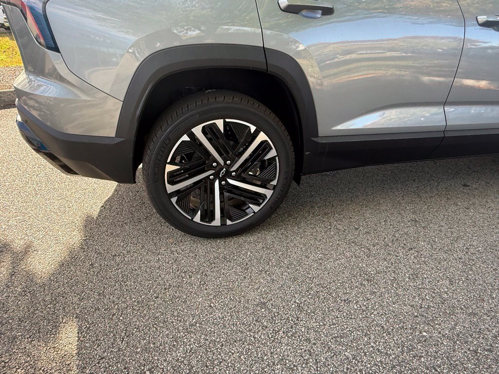 New 2027 Chevrolet Equinox RS w/ Safety and Technology Package AWD/4WD image 33