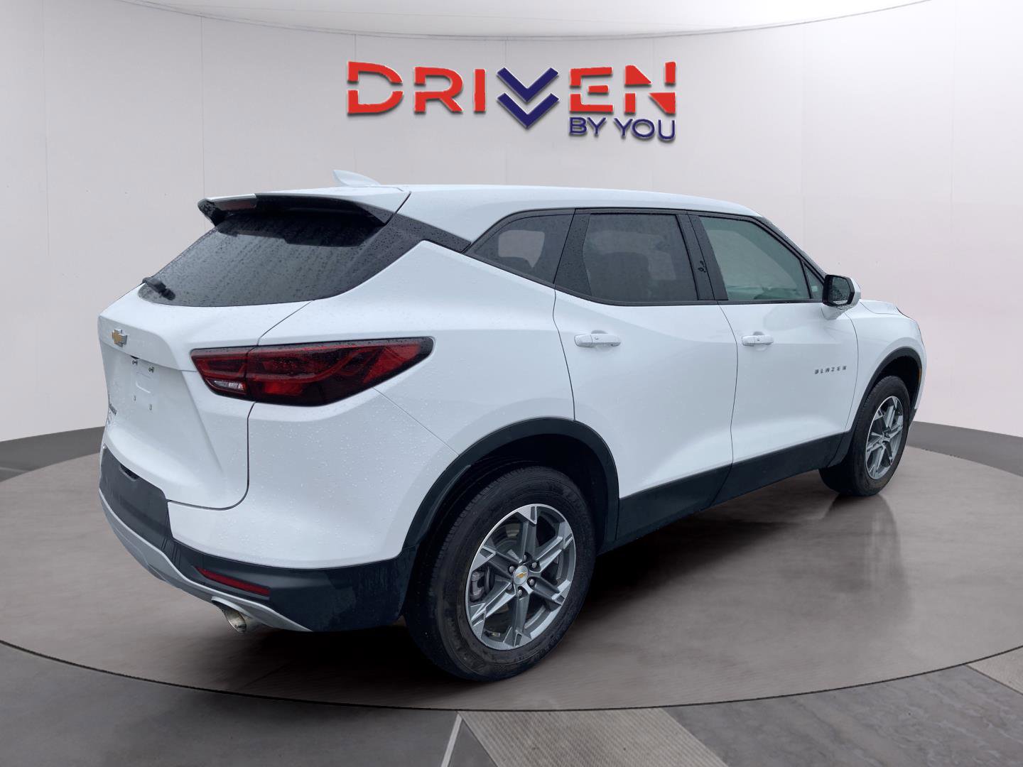 Used 2024 Chevrolet Blazer LT image 6